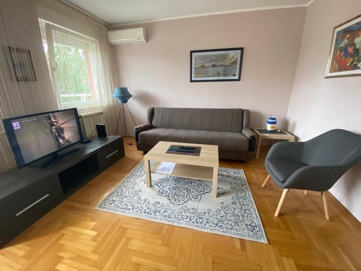 Hill Apartment Belgrade Luaran gambar
